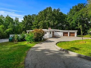 42 Farview Ave, Shrewsbury, MA 01545