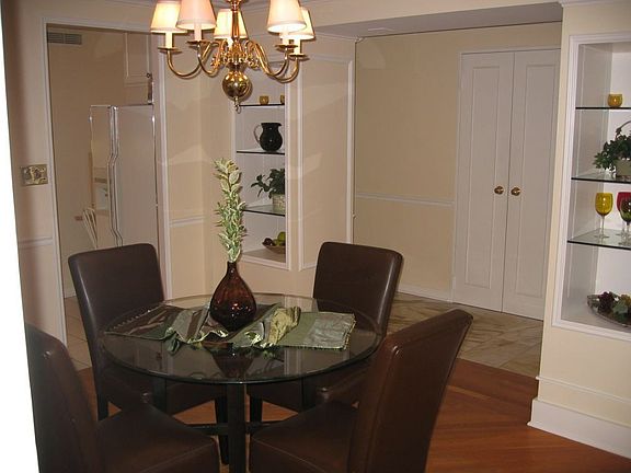 Dining Room Lvl8