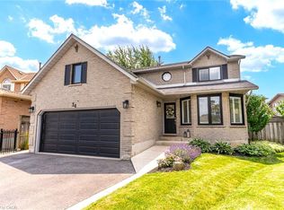 34 Amblecote Pl, Hamilton, ON L8W3E9