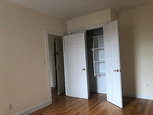 5th image of 587 W 207th St #6G