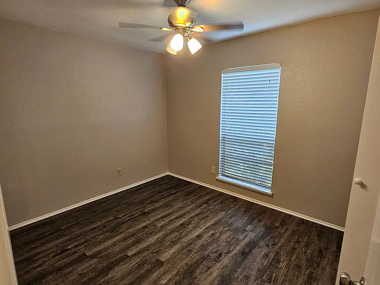 3937 O'Hare Dr — Photo 11