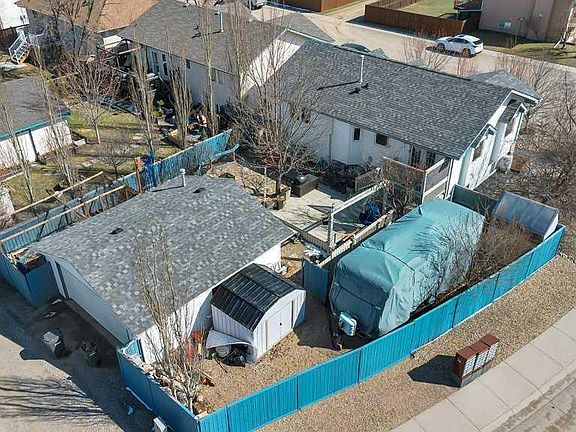 2nd image of 191 S Strathaven Cres