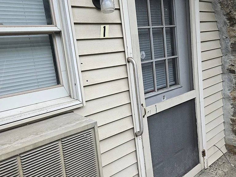 17 Prospect St #1 — Photo 14