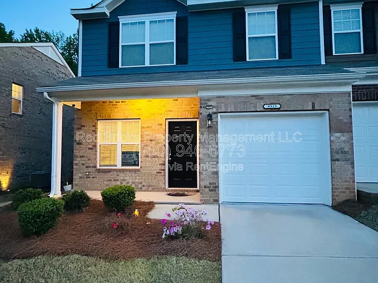 9315 Grand Valley Dr — Photo 3