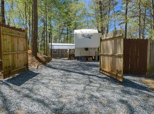 376 10th St, Ellijay, GA 30540