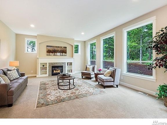 EXAMPLE GreatRoom