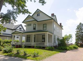 216 Bluff St, Council Bluffs, IA 51503