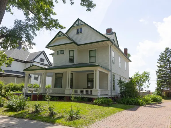 216 Bluff St, Council Bluffs, IA 51503
