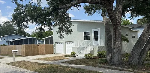 8601 Rue Chateaux Dr Photo 1