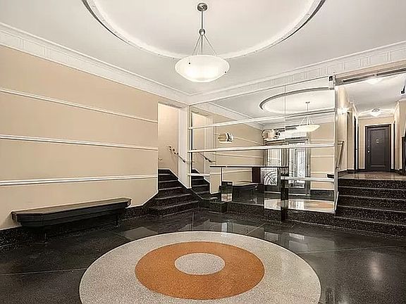 5th image of 29 W 64th St APT 6D