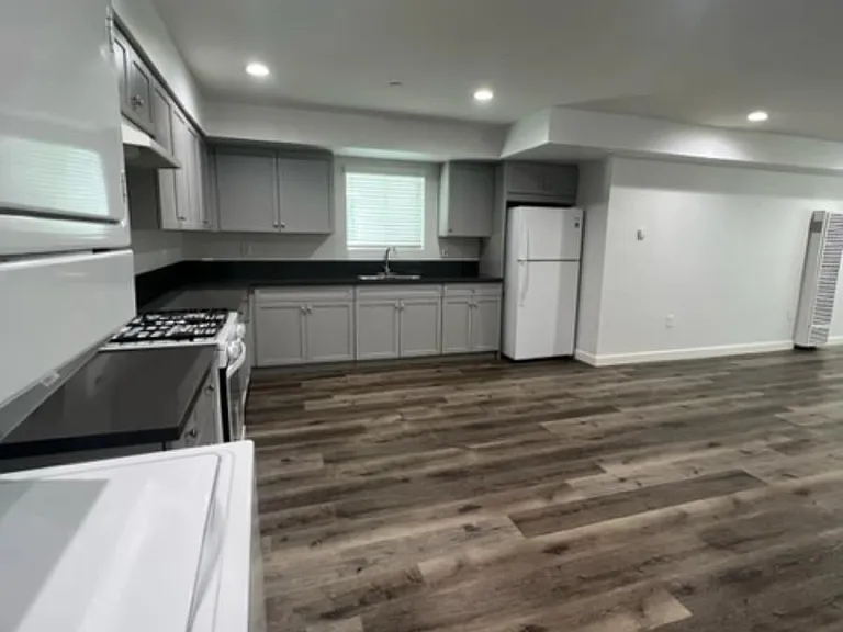 8730-8744 S Figueroa St #8734-01 — Photo 13