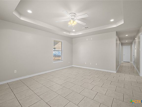 5th image of 1107 E Avenue M