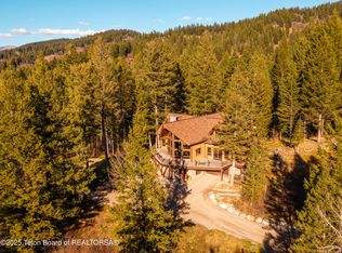 1558 Trail Ridge Rd, Alpine, WY 83128