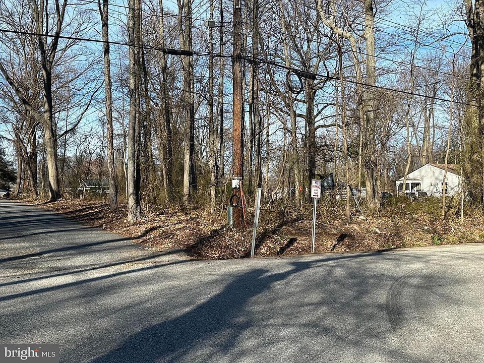 1st image of 1924 Arundel Rd