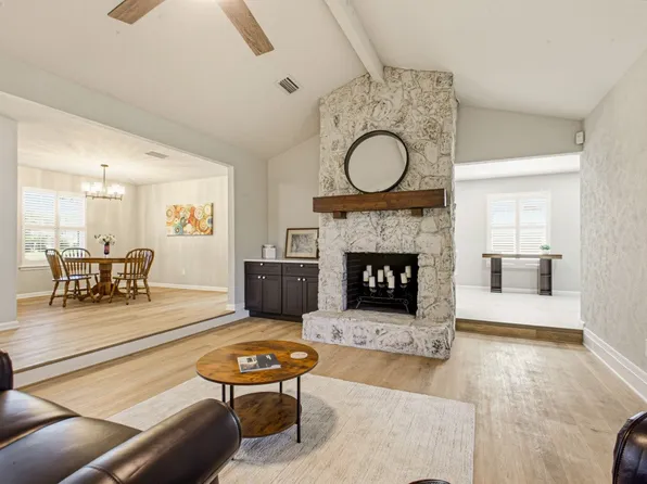 1904 Clover Trl, Richardson, TX 75081