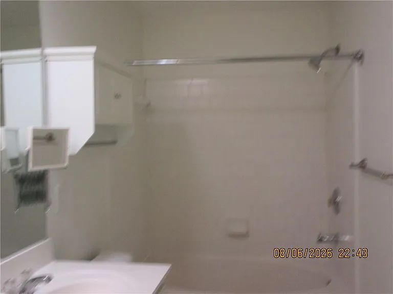 1112 Thornborough Dr — Photo 28