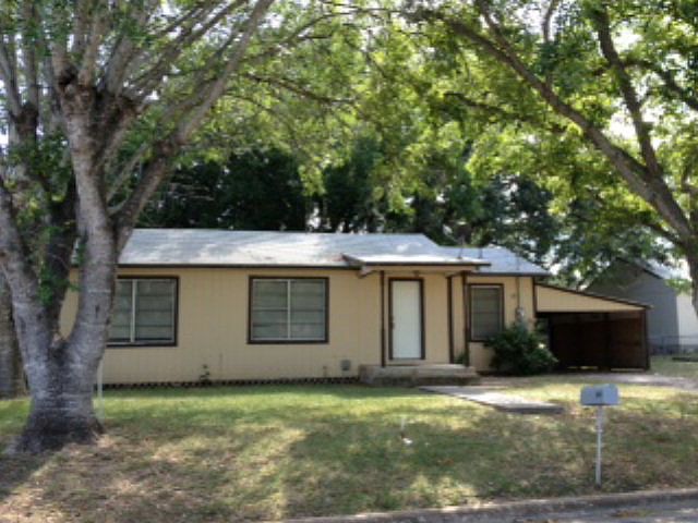 1st image of 301 Pecan St