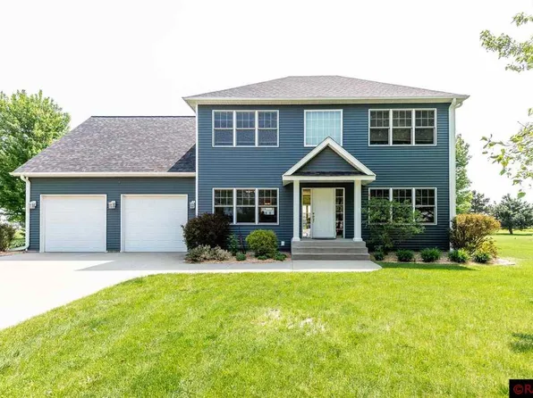 79 Evergreen Ct, Madison Lake, MN 56063