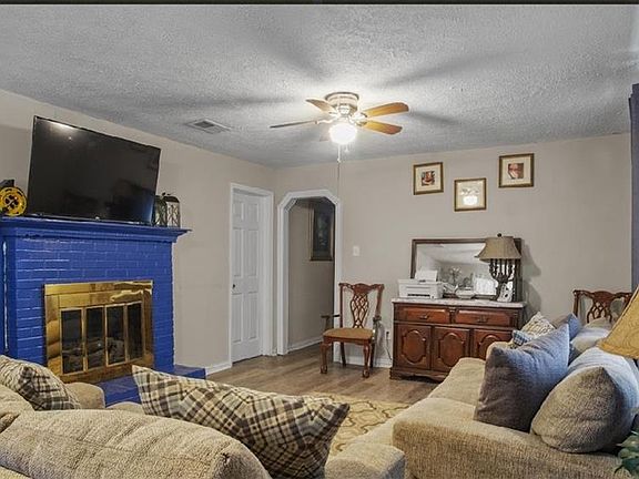 2nd image of 4003 Trinity Church Rd