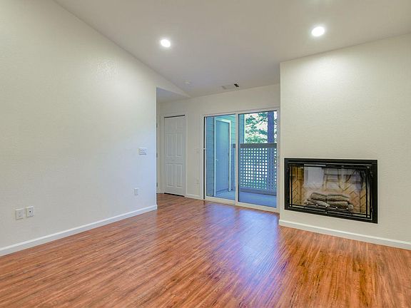 5th image of 5968 Bridgeport Lake Way
