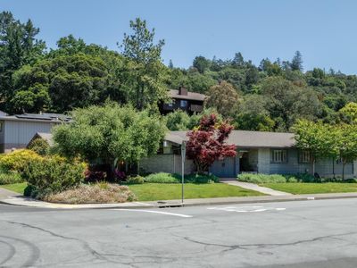 1671 E Foothill Drive, Santa Rosa, CA, 95404