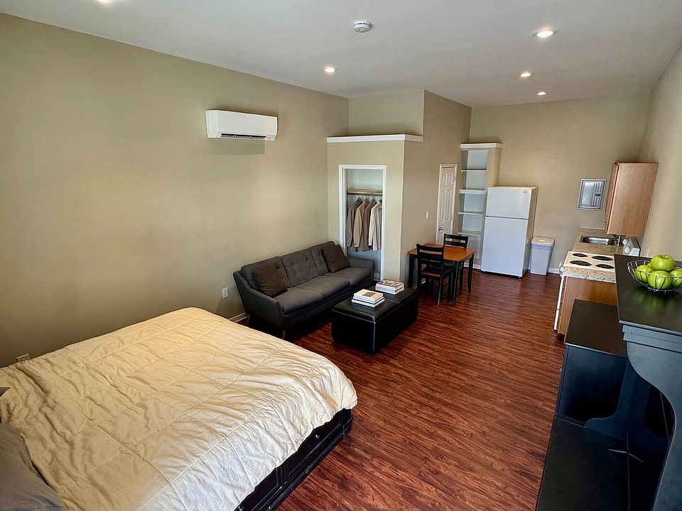 1st image of 2200 Mount Carmel Ave