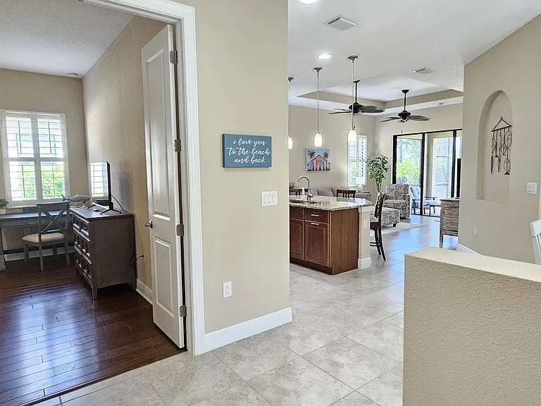 10361 Crooked Creek Dr — Photo 10