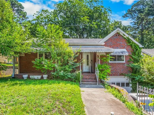 2427 N Patterson Ave, Winston Salem, NC 27105