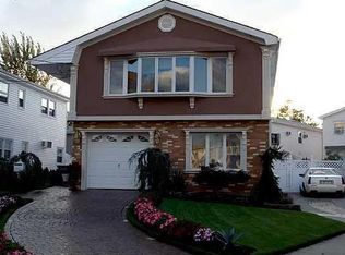 94 Levit Ave, Staten Island, NY 10314