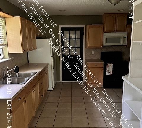 4th image of 915 S 13th St