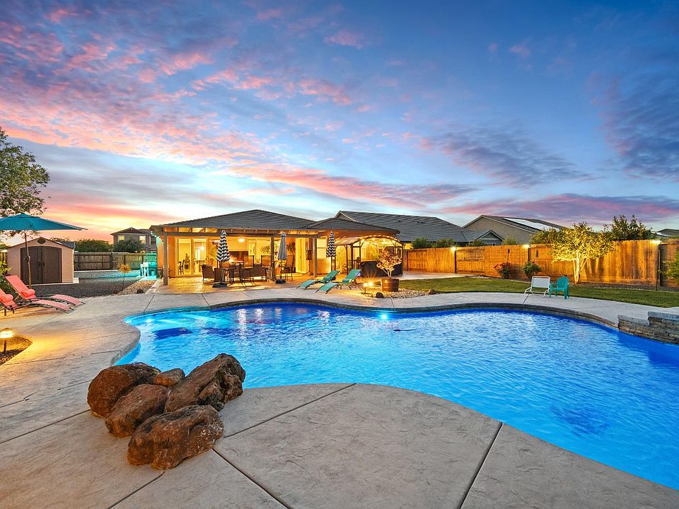 1st image of 663 Atherton Way