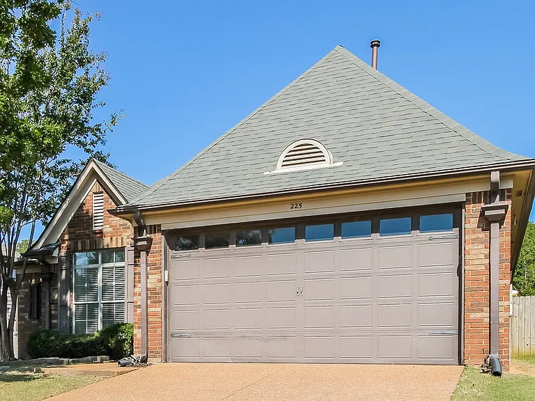 225 Birch Springs Cv — Photo 4