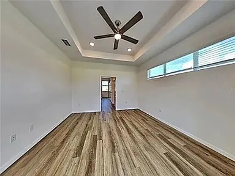 25126 Alcazar Dr — Photo 10
