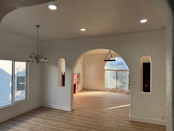 5th image of 3907 Woolwine Dr