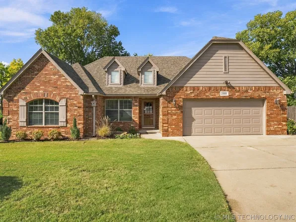 2908 N Juniper Ct, Broken Arrow, OK 74012