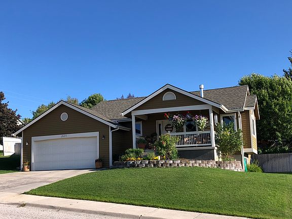2nd image of 2601 Anthony Ln