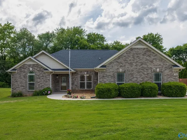 106 Haley Morgan Dr, Huntsville, AL 35811