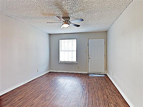 2nd image of 220 E 4th St #222