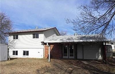 2nd image of 928 Astoria Dr