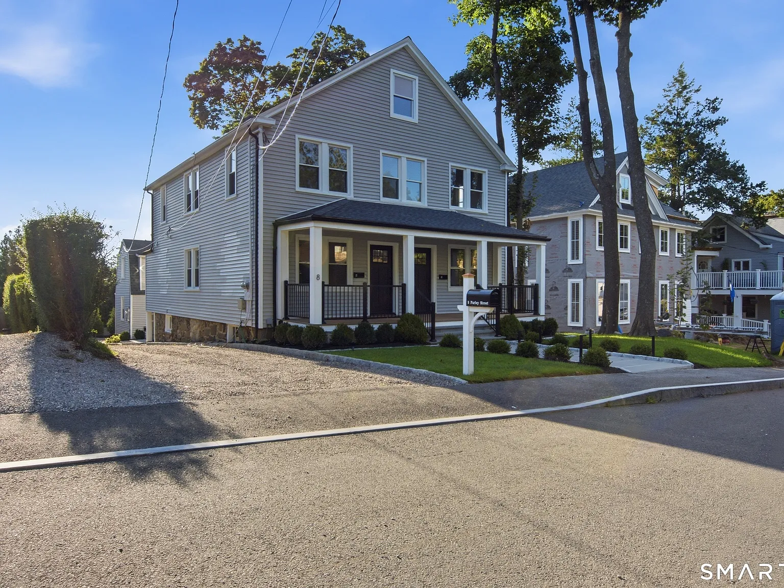 8 Farley St — Photo 2