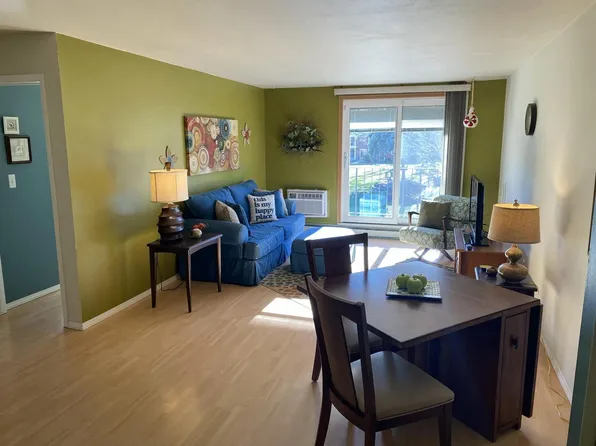 6143 West Howard AVENUE #22, Greenfield, WI 53220