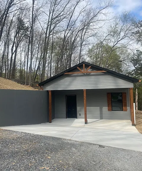 3022 Blue Springs Rd SE #1 — Photo 1