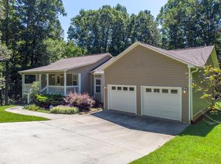 537 Maclor Forest Cir, Franklin, NC 28734