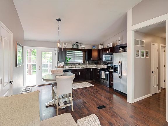 5th image of 7010 Grassy Valley Dr