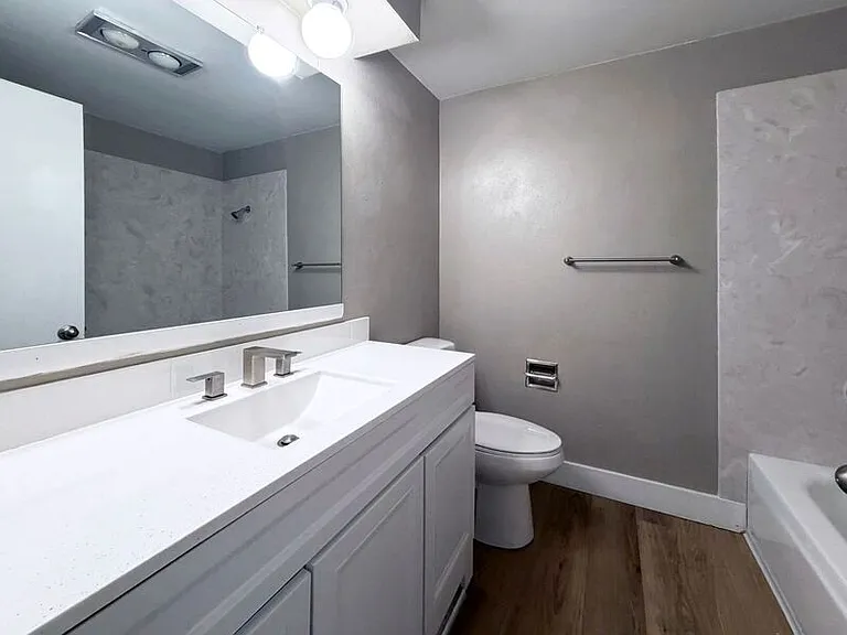 1117B W 6th Ave — Photo 21