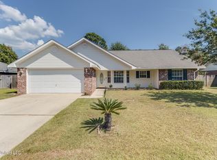 1624 Lori Dr, Ocean Springs, MS 39564