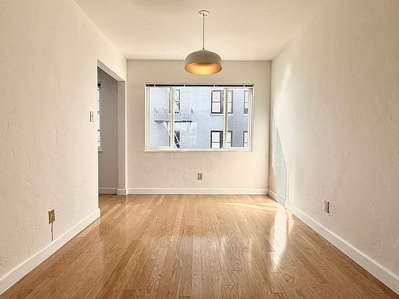5th image of 279 Lee St #16