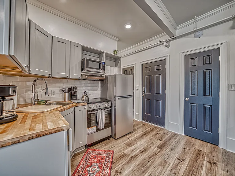 46 Allen St #3 — Photo 10