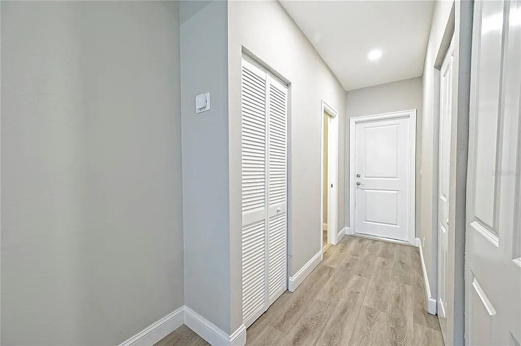 3 bed, 2.5 bath, 1396 sqft, $1,970 — Photo 4