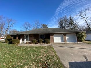 306 S Adams St, Olney, IL 62450